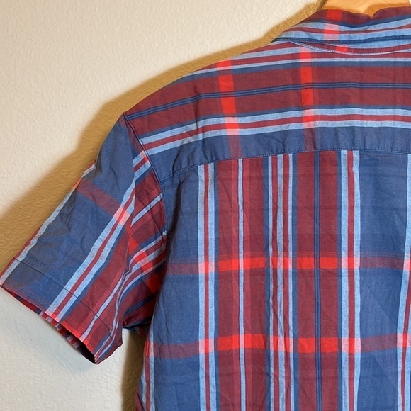 Columbia Plaid Short Sleeve Button Down Shirt - Picture 9 of 13